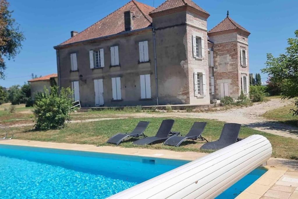 Chateau D'Issandou Golfech Bagian luar foto